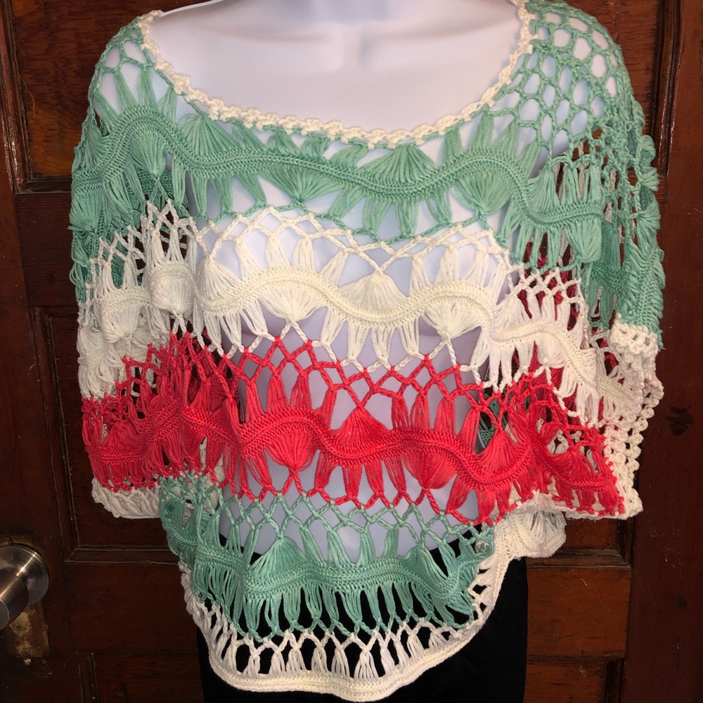 Vivid Collection Of NY Short Blouse